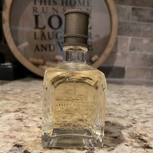 Hollister SoCal (women’s)